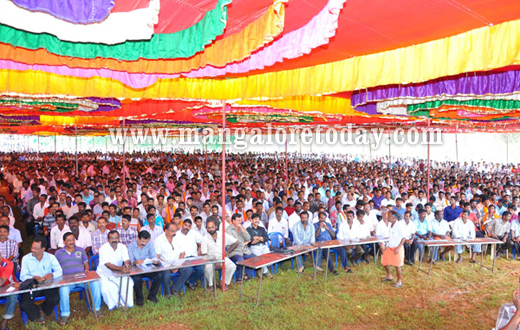 Thousands stand in support of Sowjanya in Belthangady